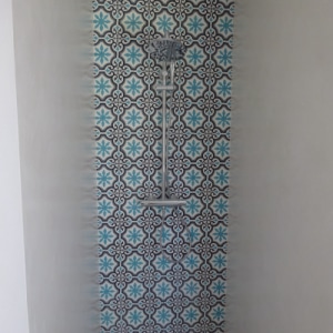 Françoise Lacombe-Bonnet, badigeon, béton ciré, stuc de ciment, douche, salle d'eau, chambre, suite parentale